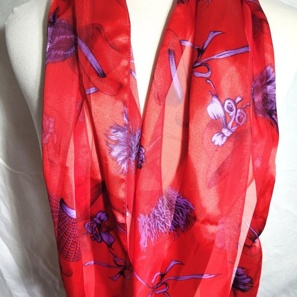 Red Hat Scarf Accessory - Picture 3 of 6